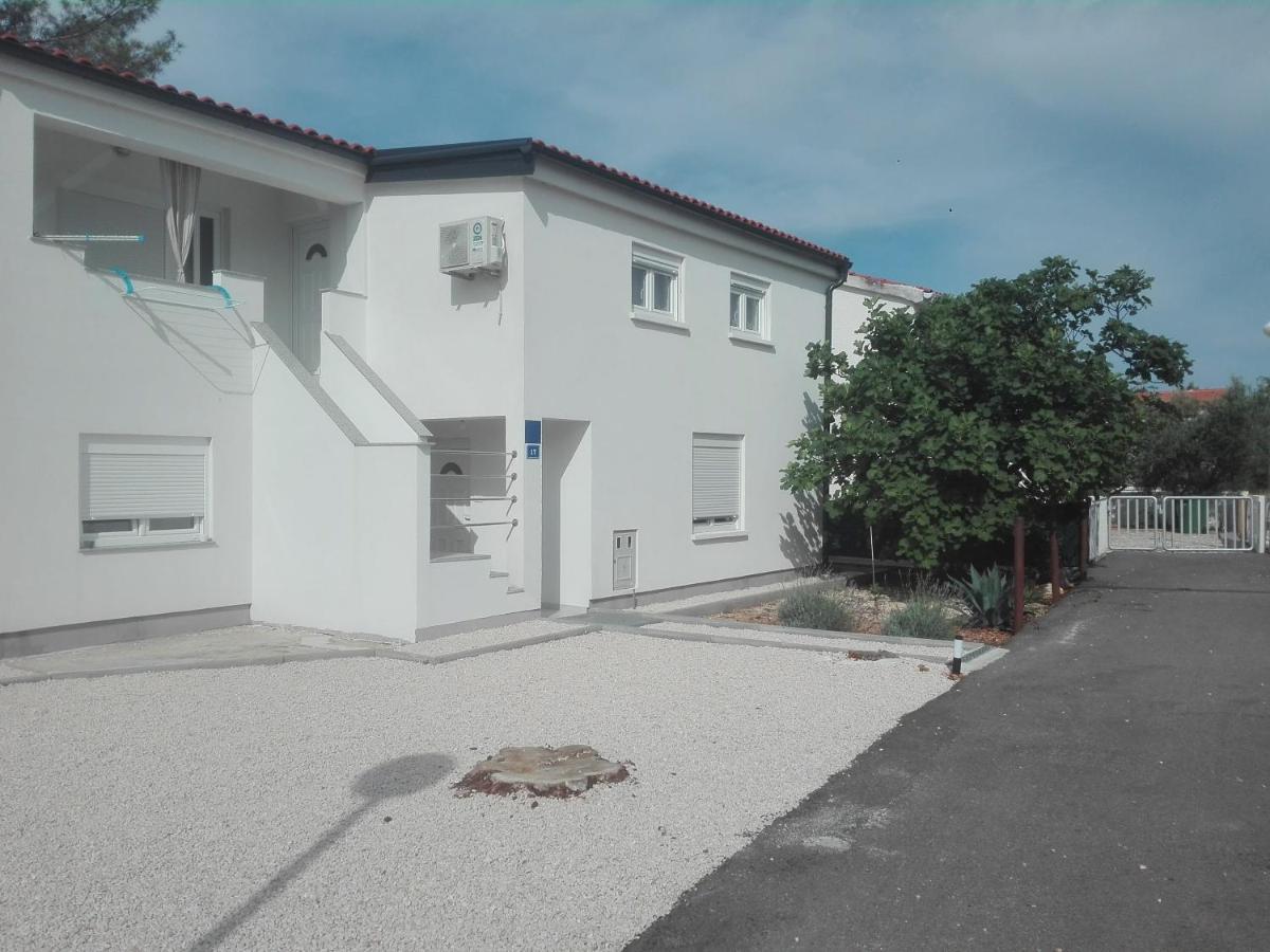Apartman Bunaric Vir Esterno foto