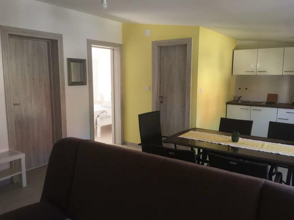 Apartman Bunaric Vir Esterno foto