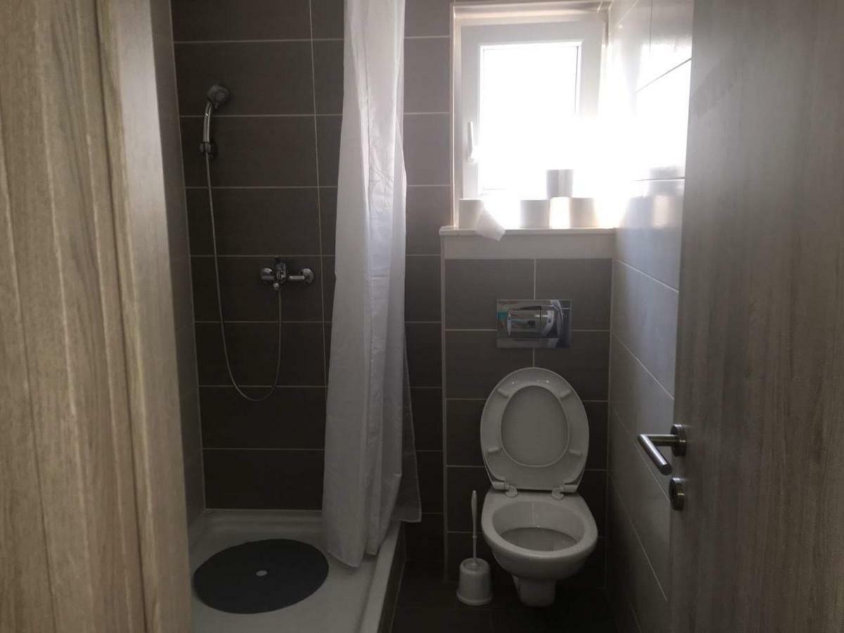 Apartman Bunaric Vir Esterno foto
